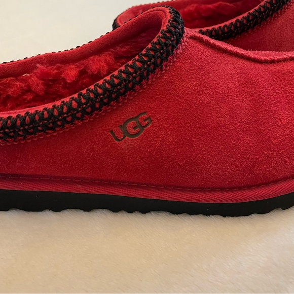 Uggs - size 5 kids (7 Womans) - Picture 2 of 15